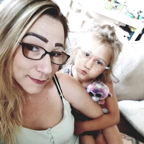 Meet your Posher, Tabatha - Picture 1 of 1